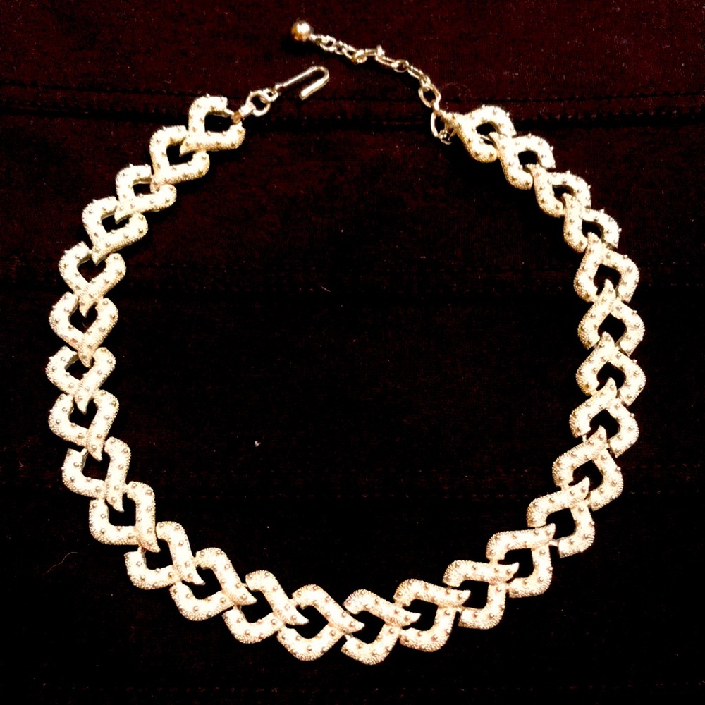 Trifari silver tone vintage choker necklace